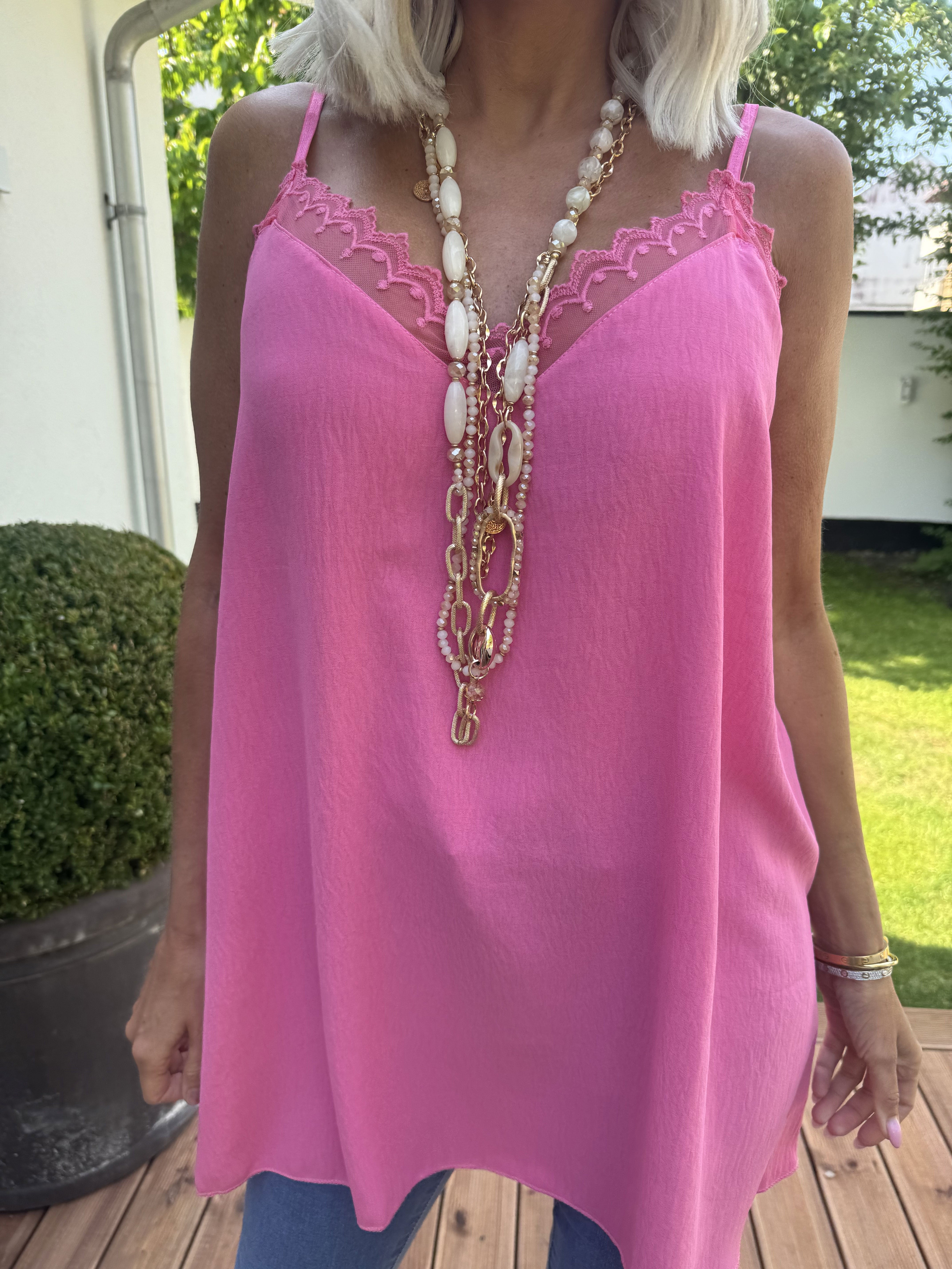 Viktoria - Topp i viskos med spetskant